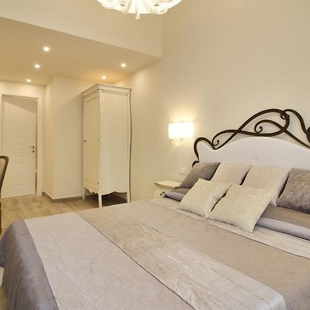 Lucca In Chic - No Ztl - Free Parking - Old City At 10Min By Walk 외부 사진