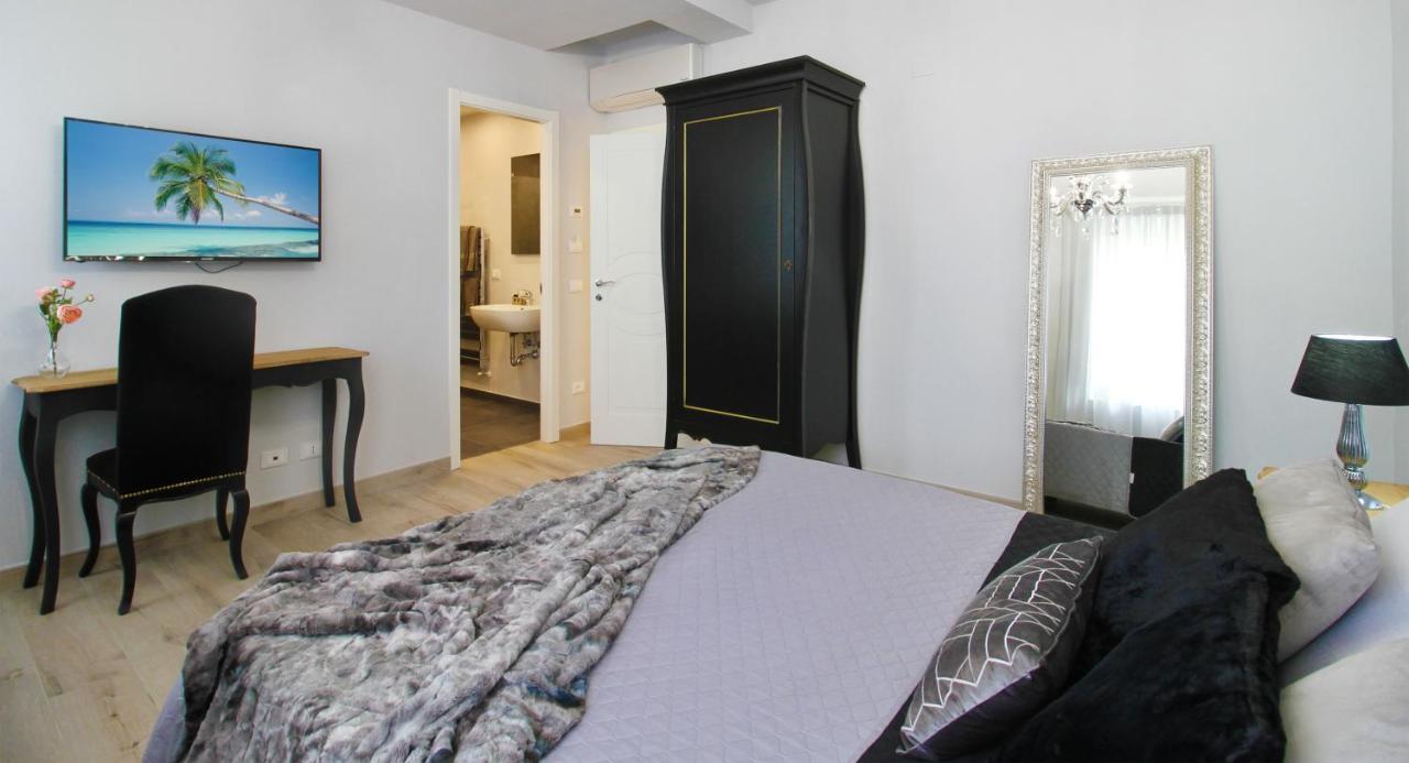 Lucca In Chic - No Ztl - Free Parking - Old City At 10Min By Walk 외부 사진